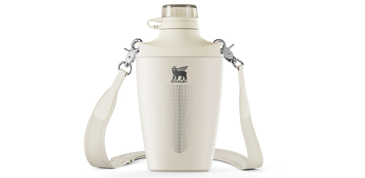 The Stanley Cross Bottle, 23 OZ in Cream