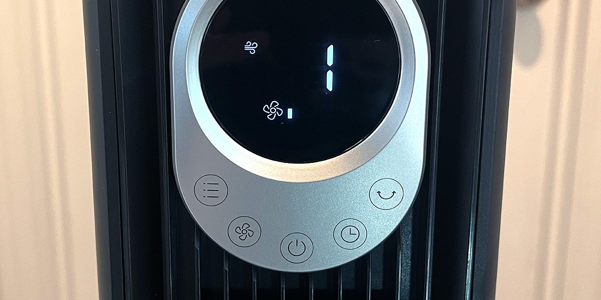 Closeup of Dreo Cruiser Pro T1's controls and display Closeup of Dreo Cruiser Pro T1's controls and display