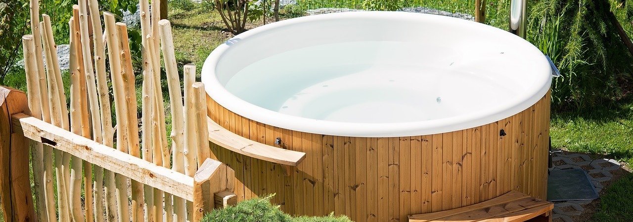 5 Best Inflatable Hot Tubs - Dec. 2022 - BestReviews
