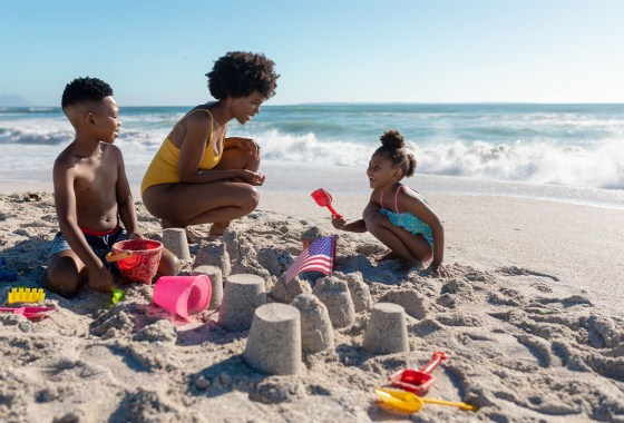 5 best items for building next-level sandcastles with your kids