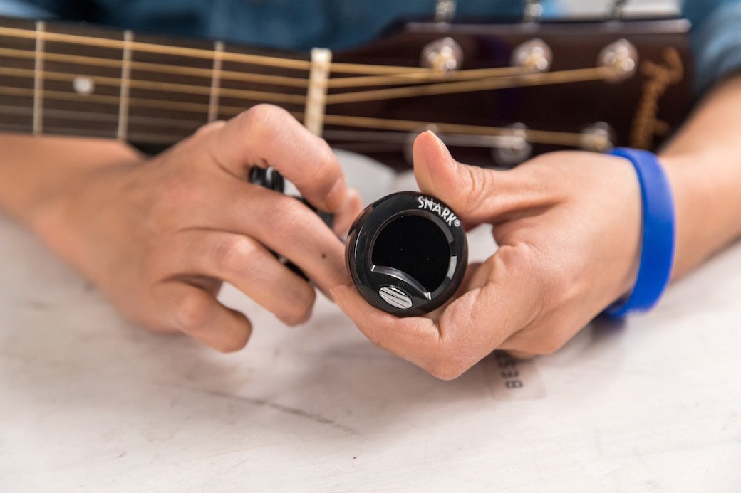 5 Best Guitar Tuners Jan. 2021 BestReviews