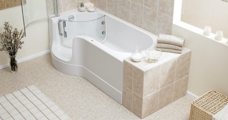 Best Walk-In Bathtub For Seniors With Two Wings Play / 5 Best Walk In ...