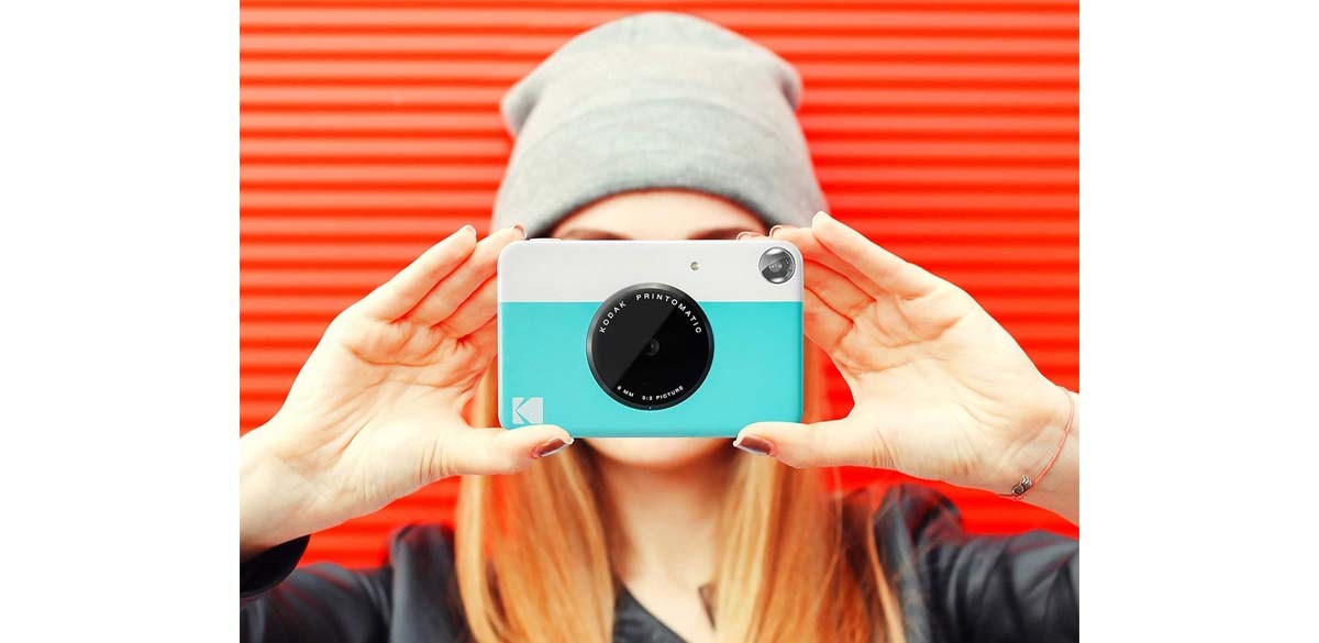 KODAK Printomatic Full-Color Instant Print Digital Camera