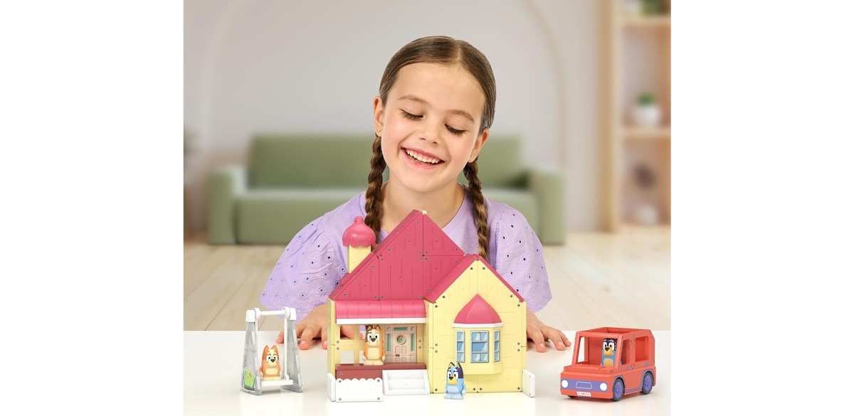 Bluey Heeler Home &amp; 4WD Vehicle Magnetic Tiles Construction Building Playset