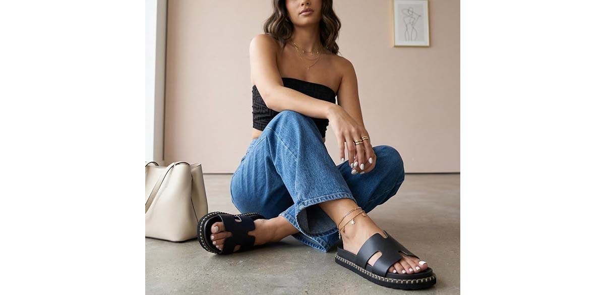 CUSHIONAIRE Crisp Women’s Slide Sandal