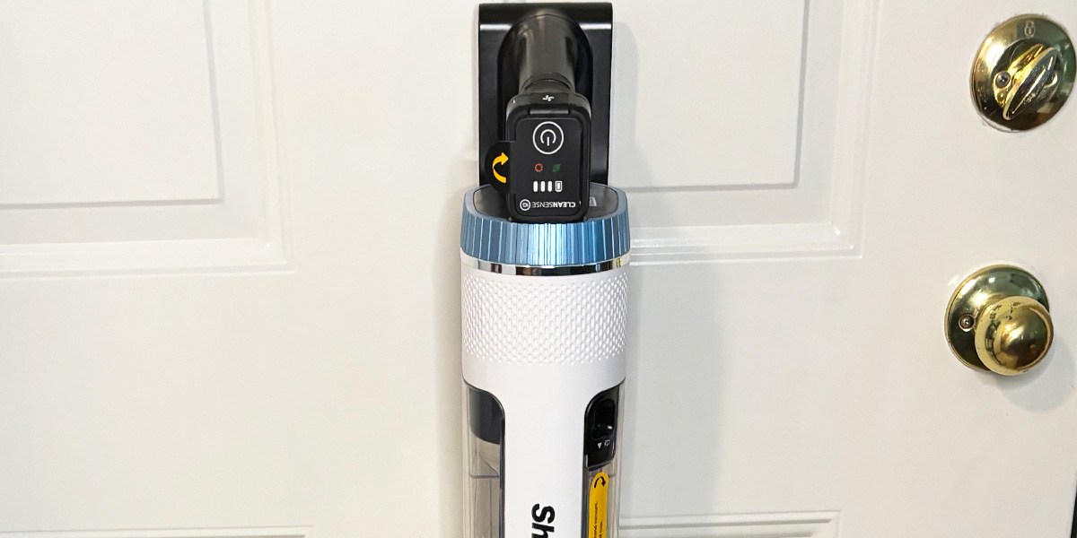 Closeup of Shark Cordless Pro's LCD display