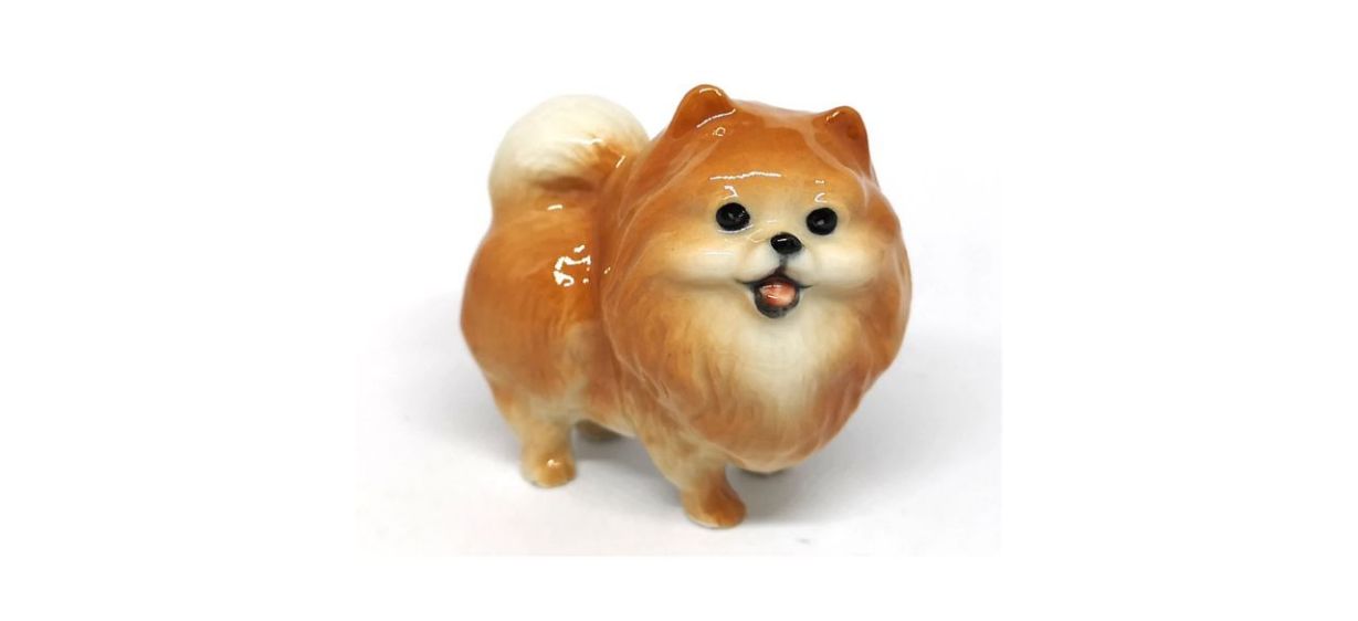 ZOOCRAFT Ceramic Miniatures Figurine Pomeranian Dogs Statue on white background