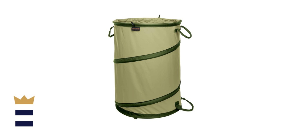 Fiskars 394050-1004 Kangaroo Collapsible Container Gardening Bag, 30 Gallon