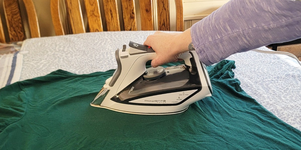 Testing the Rowenta Focus Iron Steamer 